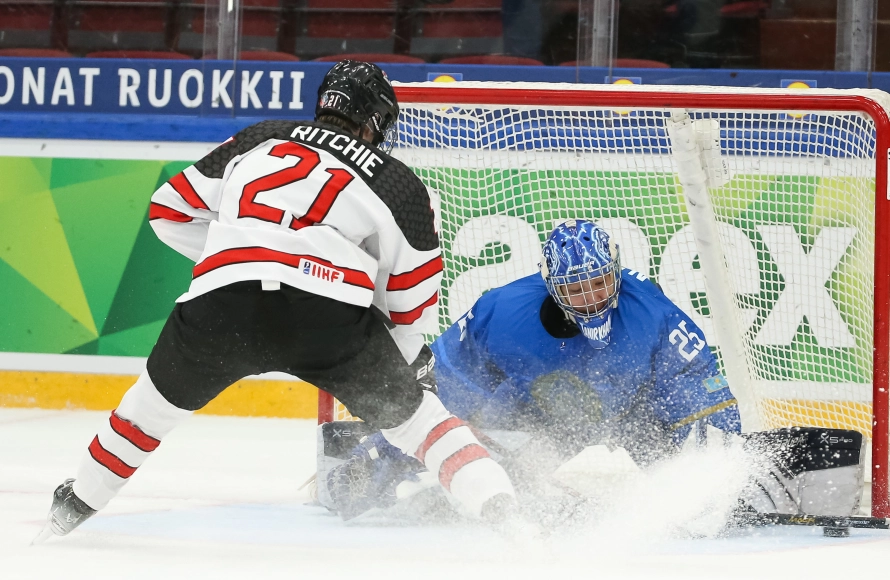 ЮЧМ-2024. Сборная Казахстана потерпела поражение от Канады и сыграет с Норвегией за сохранение прописки